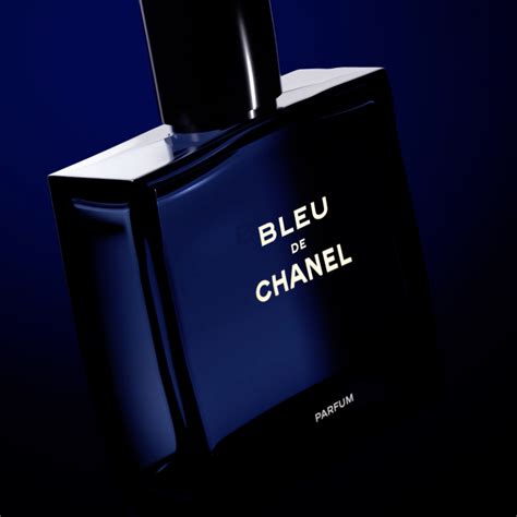 bleu De Chanel scent profile